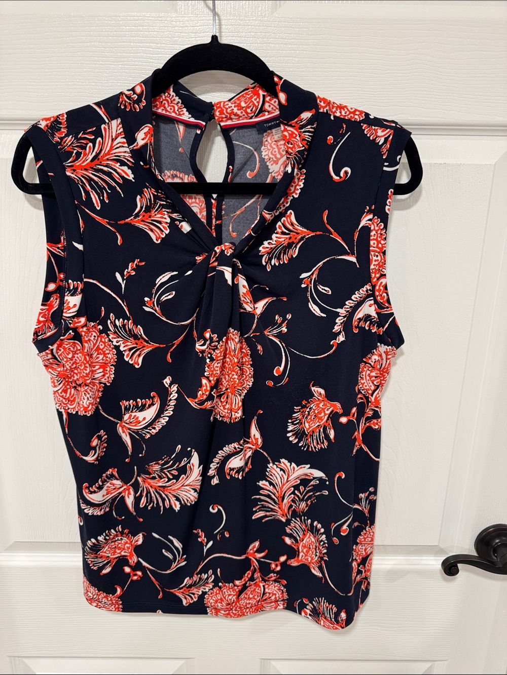 Tommy Hilfiger Navy Sleeveless Floral Tie-Neck Camisole - Red Floral